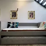 Apartment Modern Loft Steps From The *
