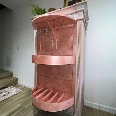 Modern Loft Steps From The Apartment *