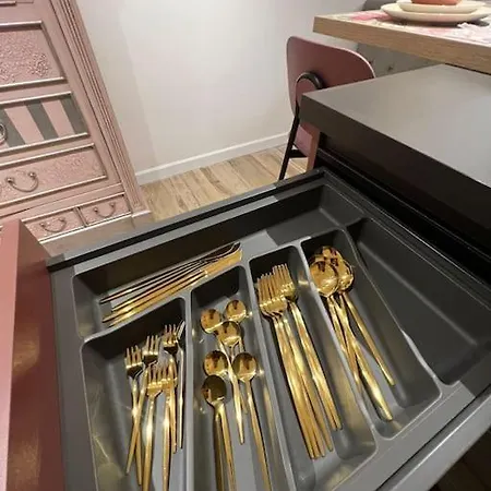 アパート Modern Loft Steps From The *