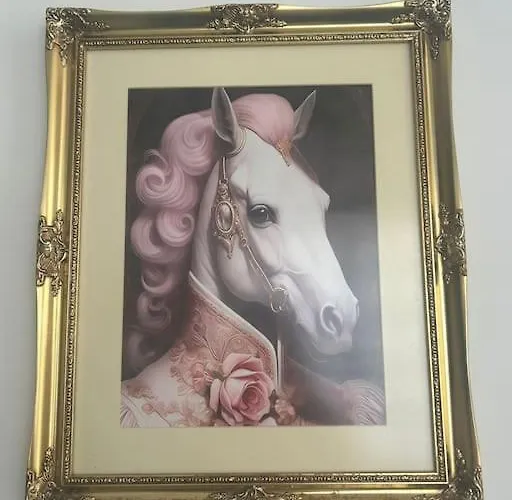 Modern Loft Steps From The 슬리에마