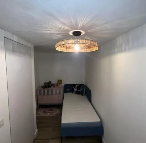 아파트 Modern Loft Steps From The 슬리에마