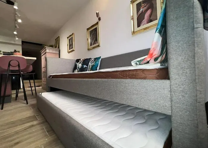 Modern Loft Steps From The